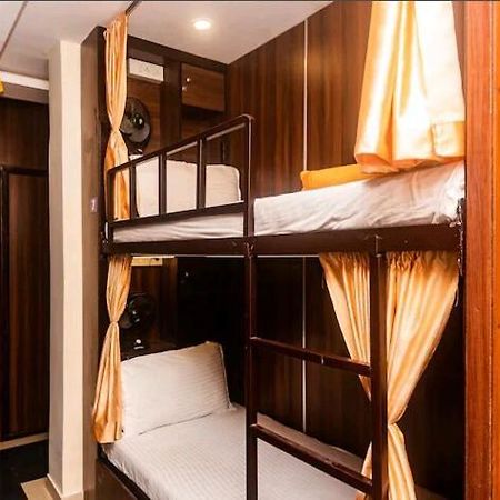 Almas Dormitory 24 Hours Aircondition Mumbai Ngoại thất bức ảnh