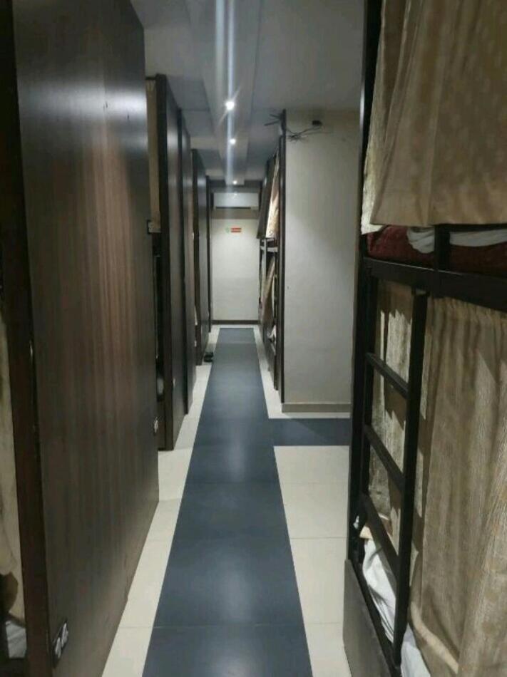 Almas Dormitory 24 Hours Aircondition Mumbai Ngoại thất bức ảnh