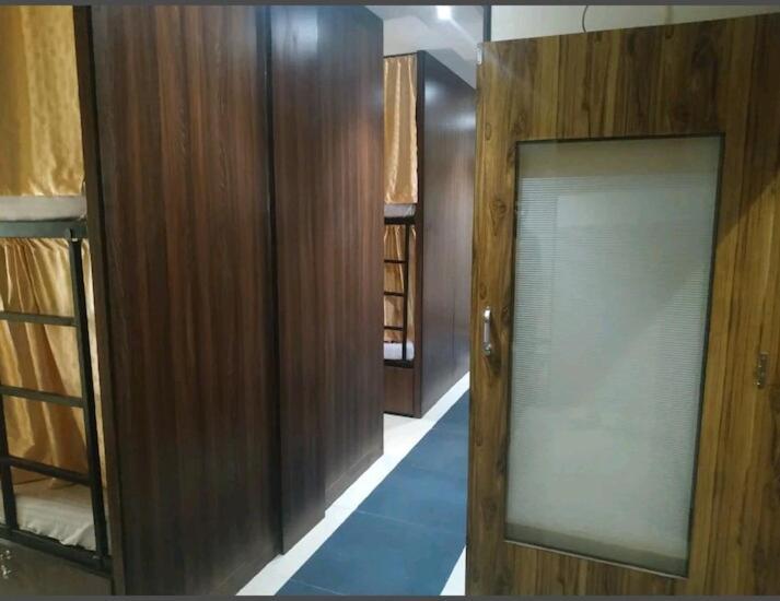 Almas Dormitory 24 Hours Aircondition Mumbai Ngoại thất bức ảnh