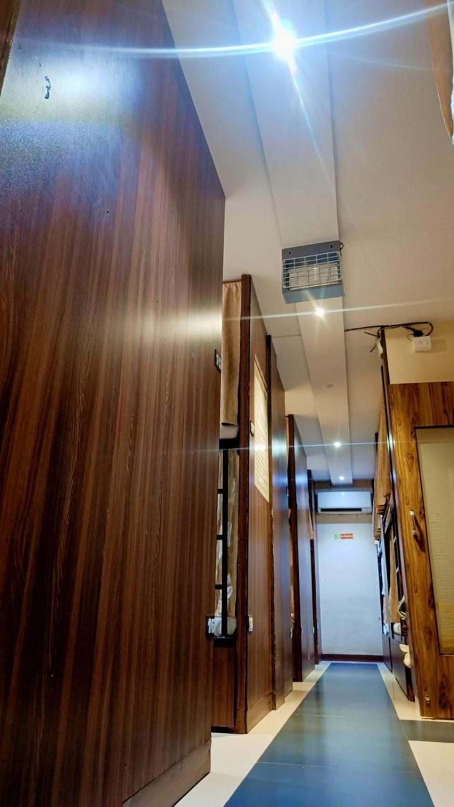 Almas Dormitory 24 Hours Aircondition Mumbai Ngoại thất bức ảnh