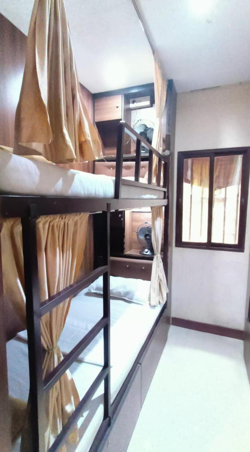 Almas Dormitory 24 Hours Aircondition Mumbai Ngoại thất bức ảnh