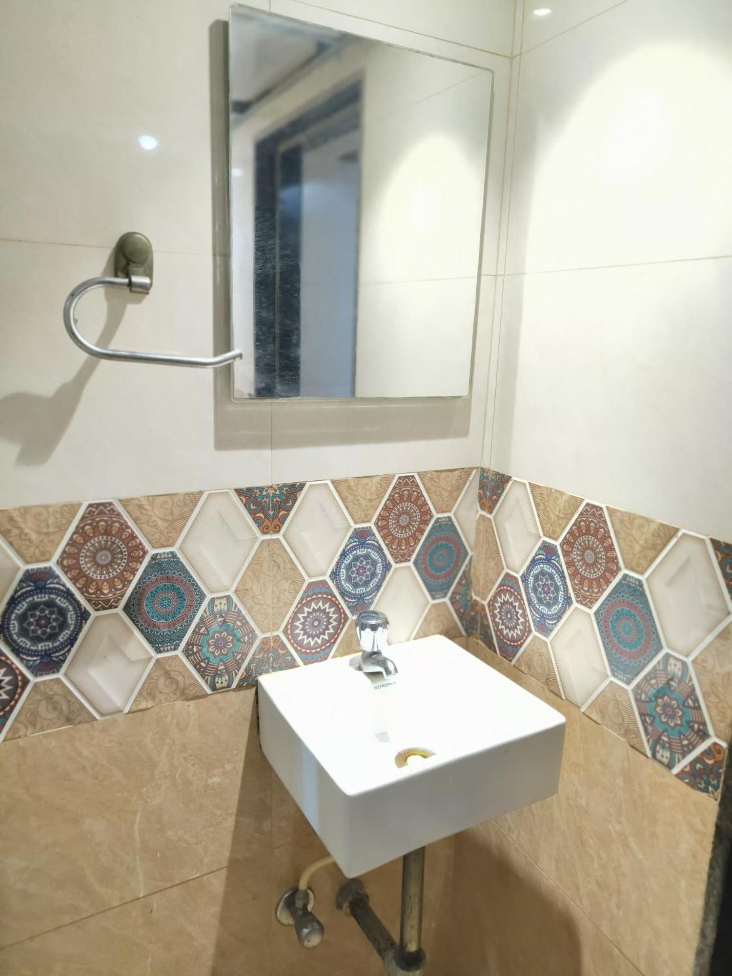 Almas Dormitory 24 Hours Aircondition Mumbai Ngoại thất bức ảnh