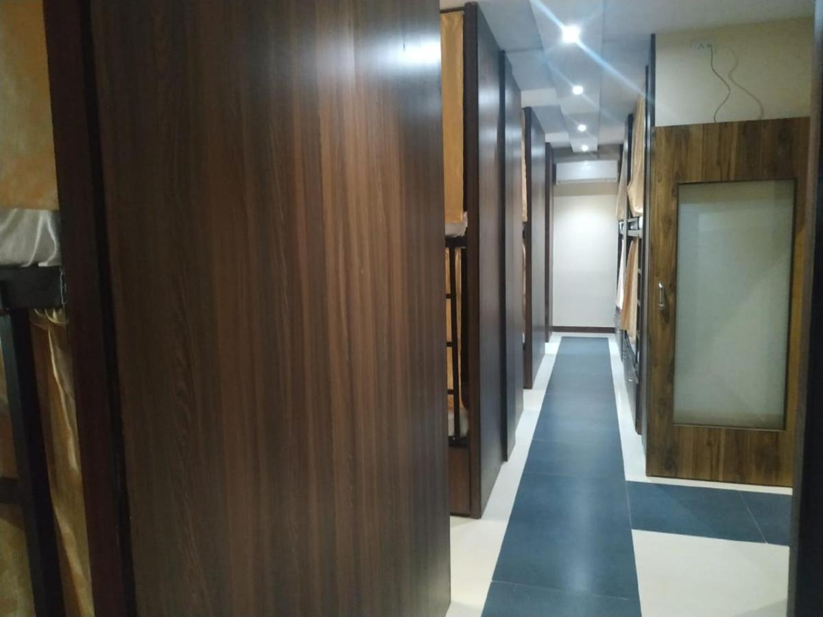 Almas Dormitory 24 Hours Aircondition Mumbai Ngoại thất bức ảnh