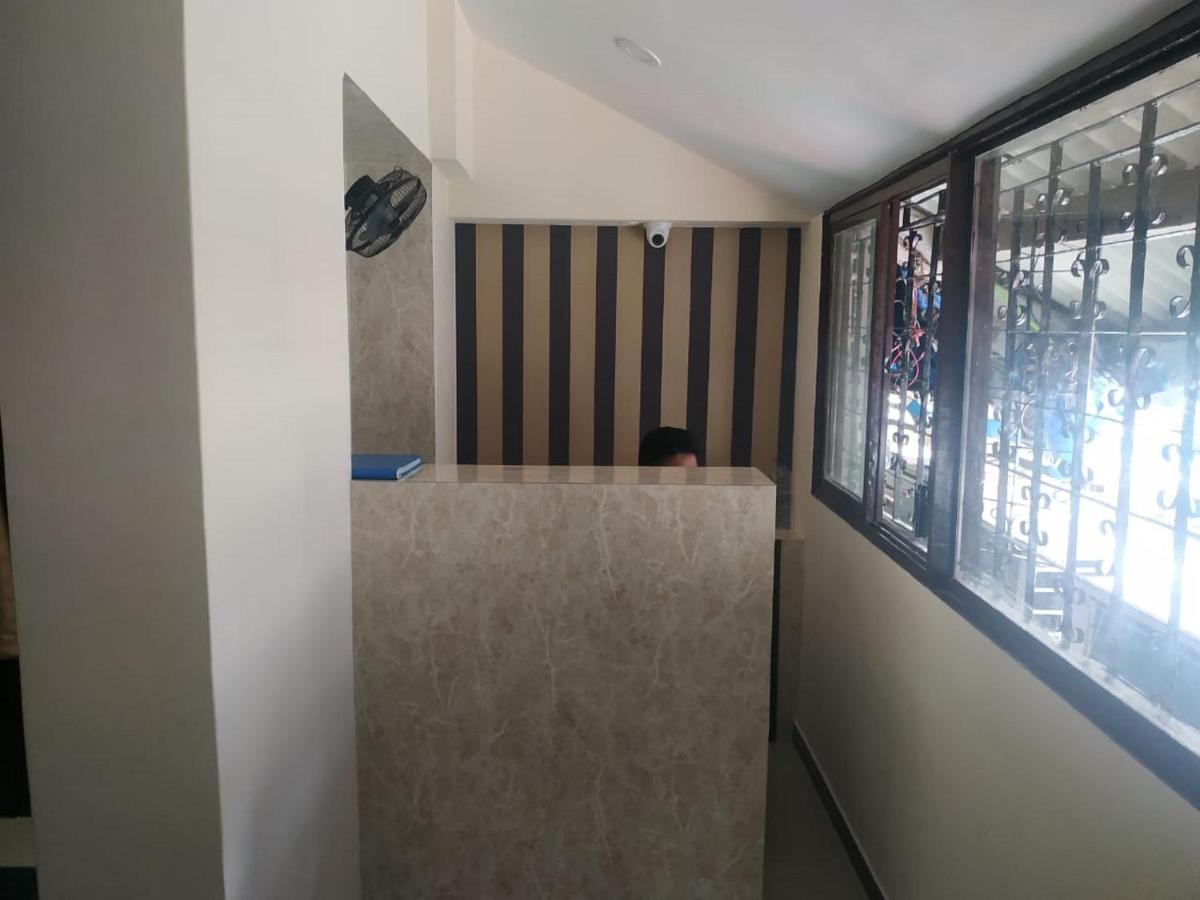 Almas Dormitory 24 Hours Aircondition Mumbai Ngoại thất bức ảnh
