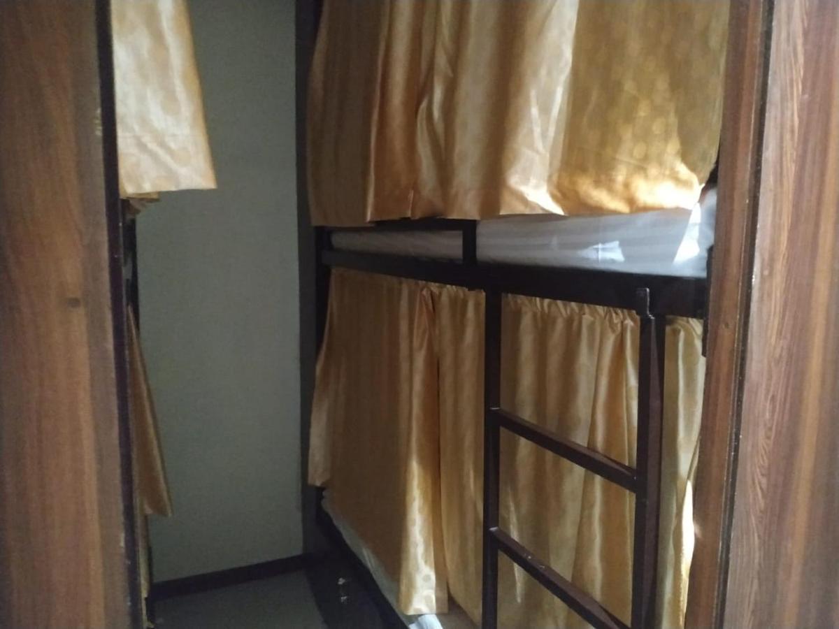 Almas Dormitory 24 Hours Aircondition Mumbai Ngoại thất bức ảnh